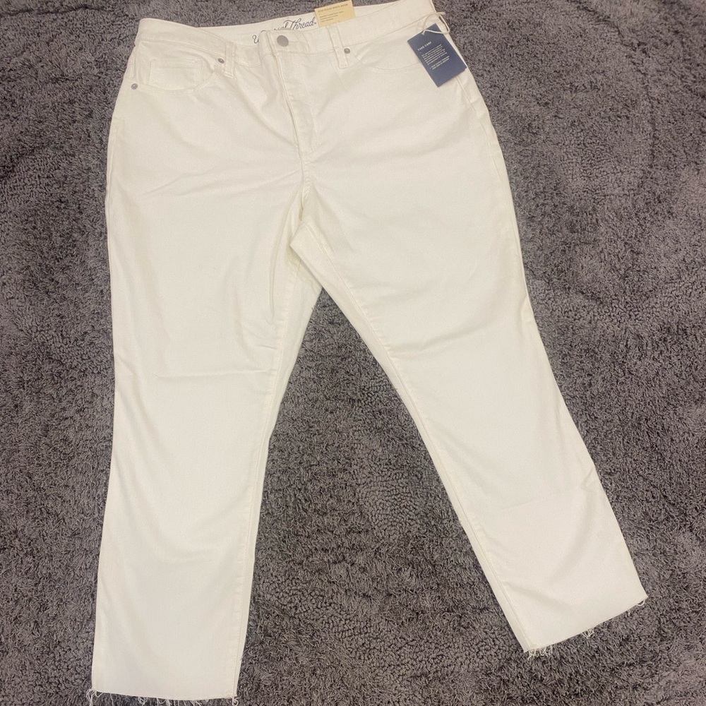 Universal Thread White Cropped Ankle Jeans